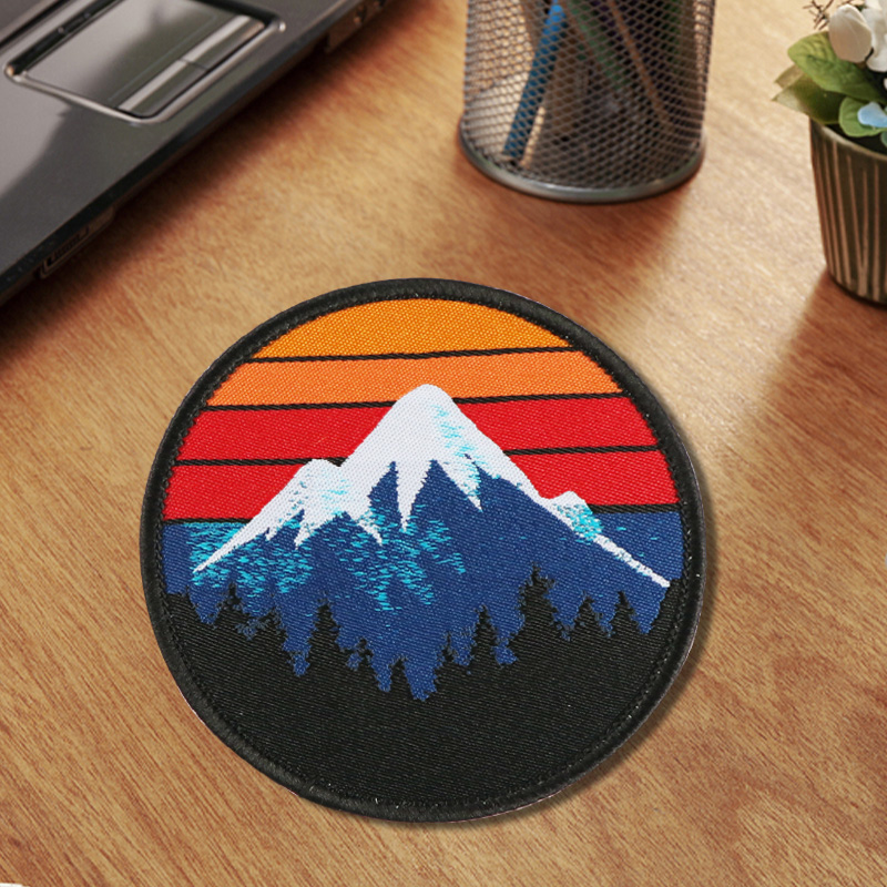 1 parche retro de montaña de l - Outdoor Camping Logo reseña y precio